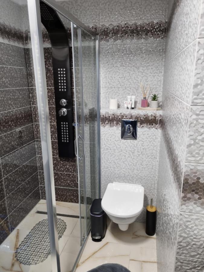 Luxury Apartments Bacau Ngoại thất bức ảnh