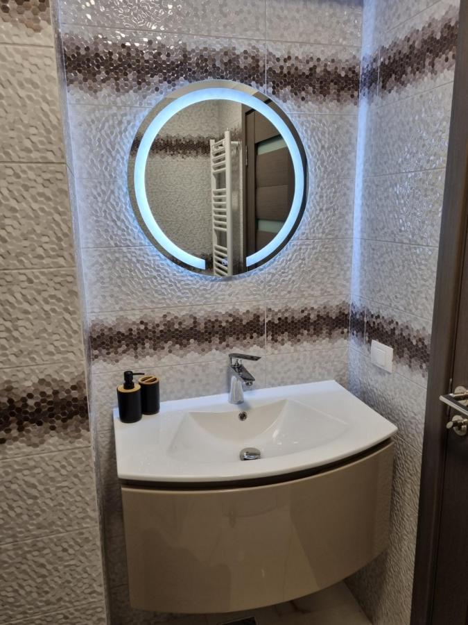 Luxury Apartments Bacau Ngoại thất bức ảnh