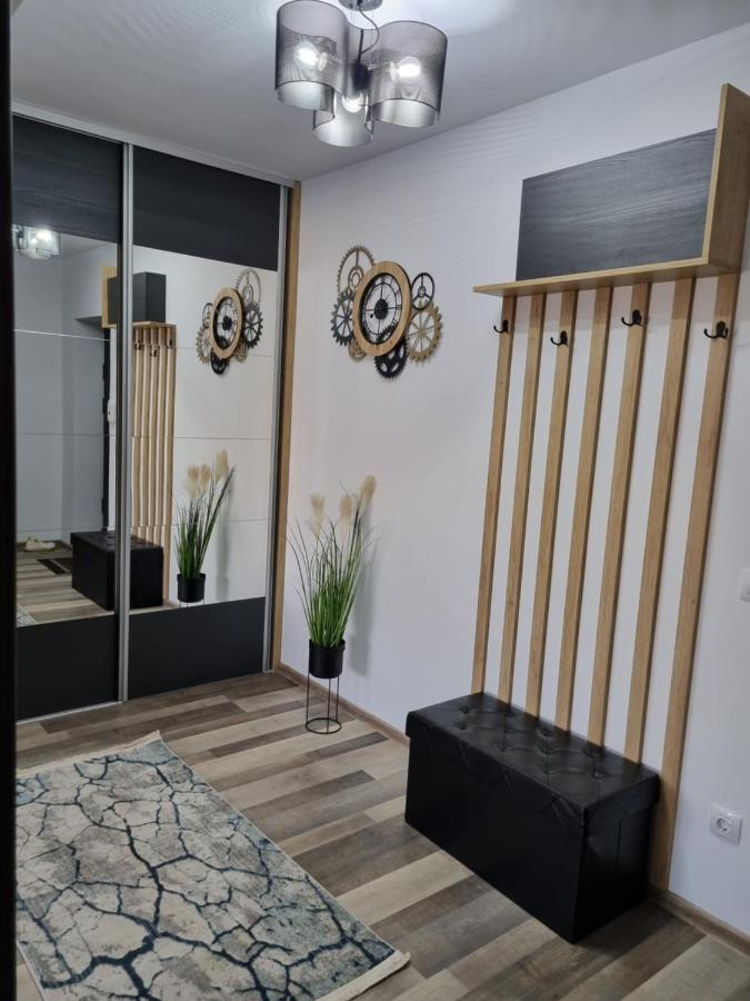 Luxury Apartments Bacau Ngoại thất bức ảnh